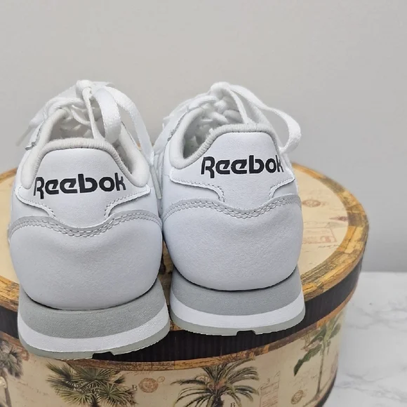 Reebok Men's Classic Leather Sneaker White Sz 9 - Picture 4 of 7